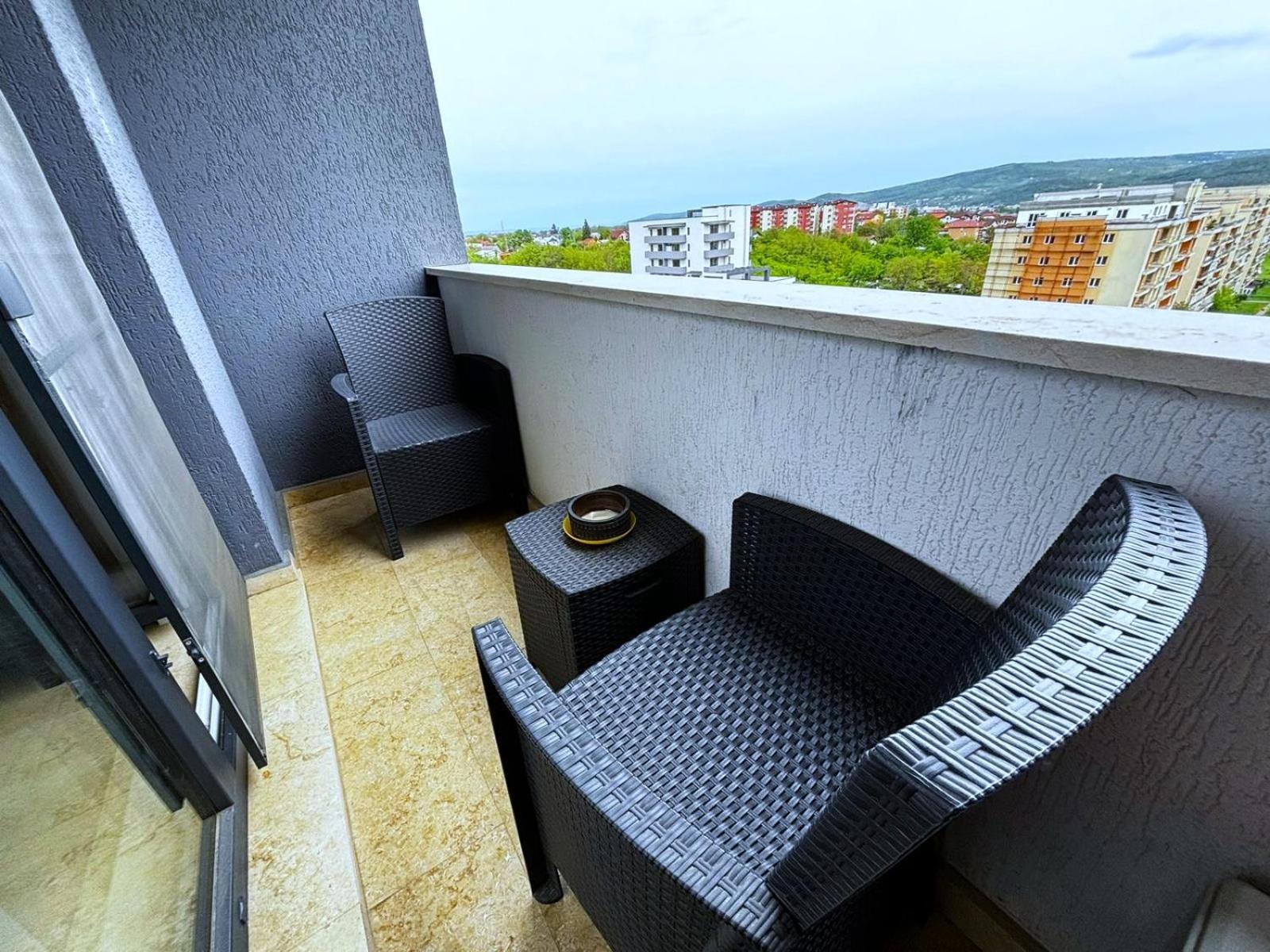 Sky View - Free Parking Apartment Яш Екстериор снимка