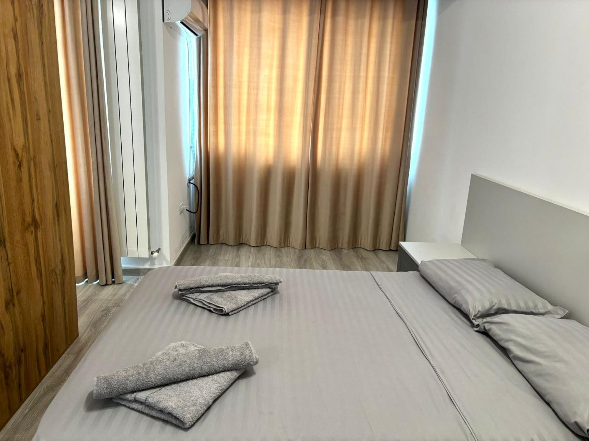 Sky View - Free Parking Apartment Яш Екстериор снимка