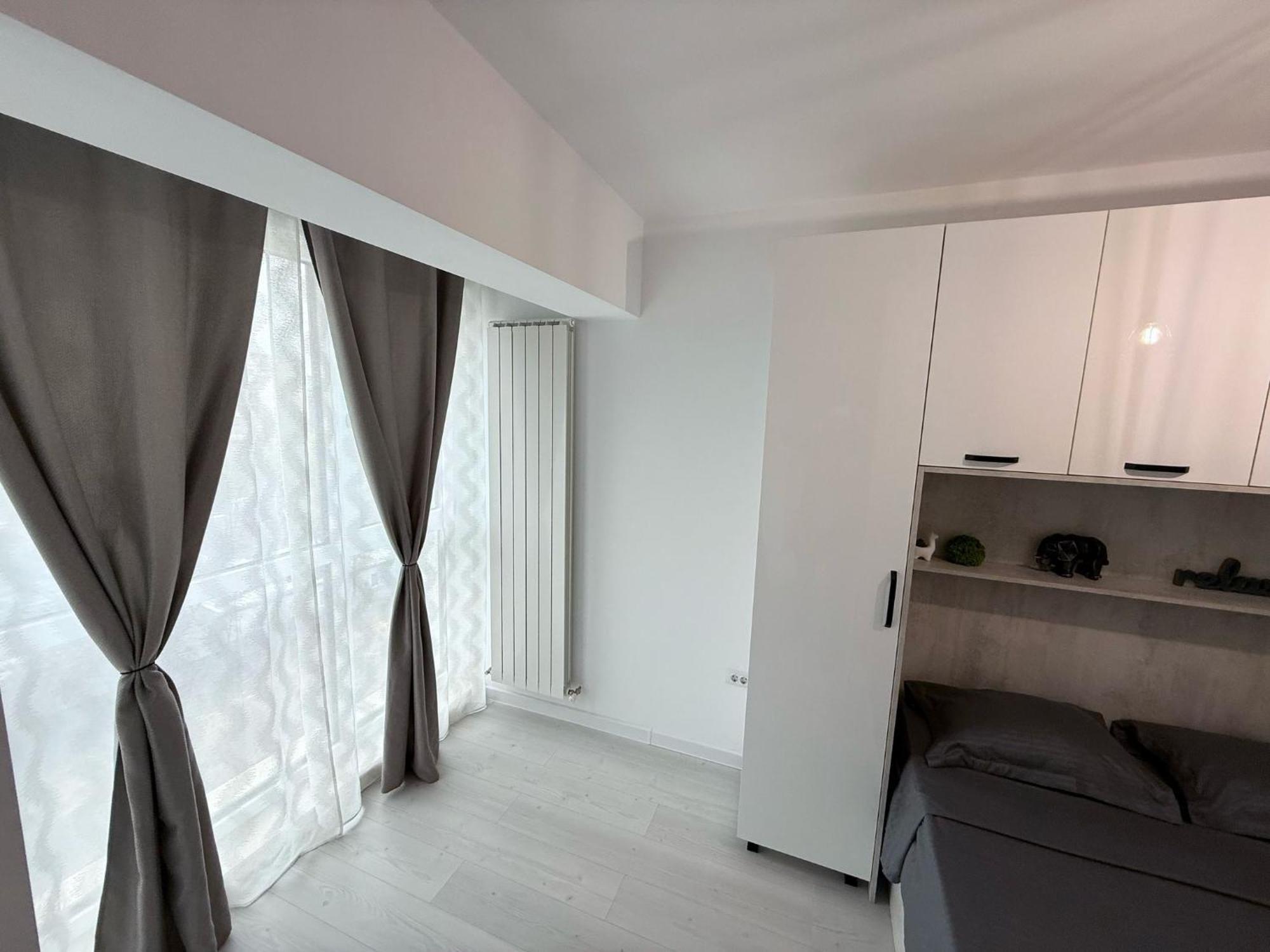 Sky View - Free Parking Apartment Яш Екстериор снимка