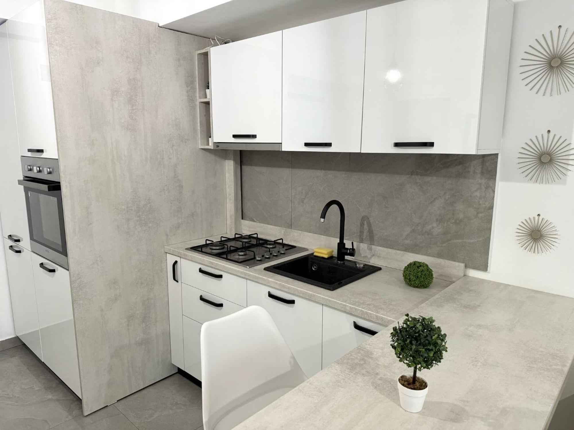 Sky View - Free Parking Apartment Яш Екстериор снимка