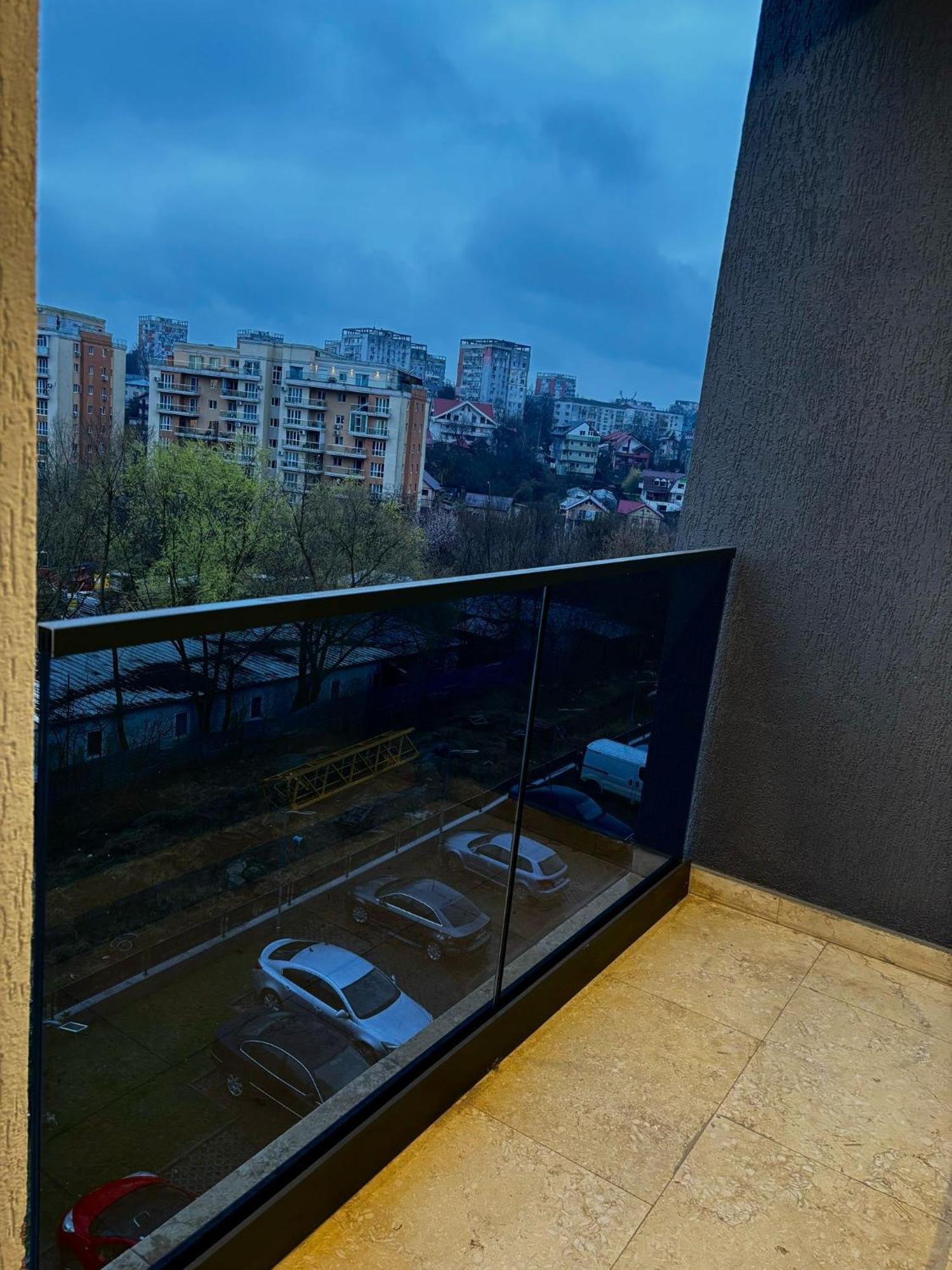 Sky View - Free Parking Apartment Яш Екстериор снимка