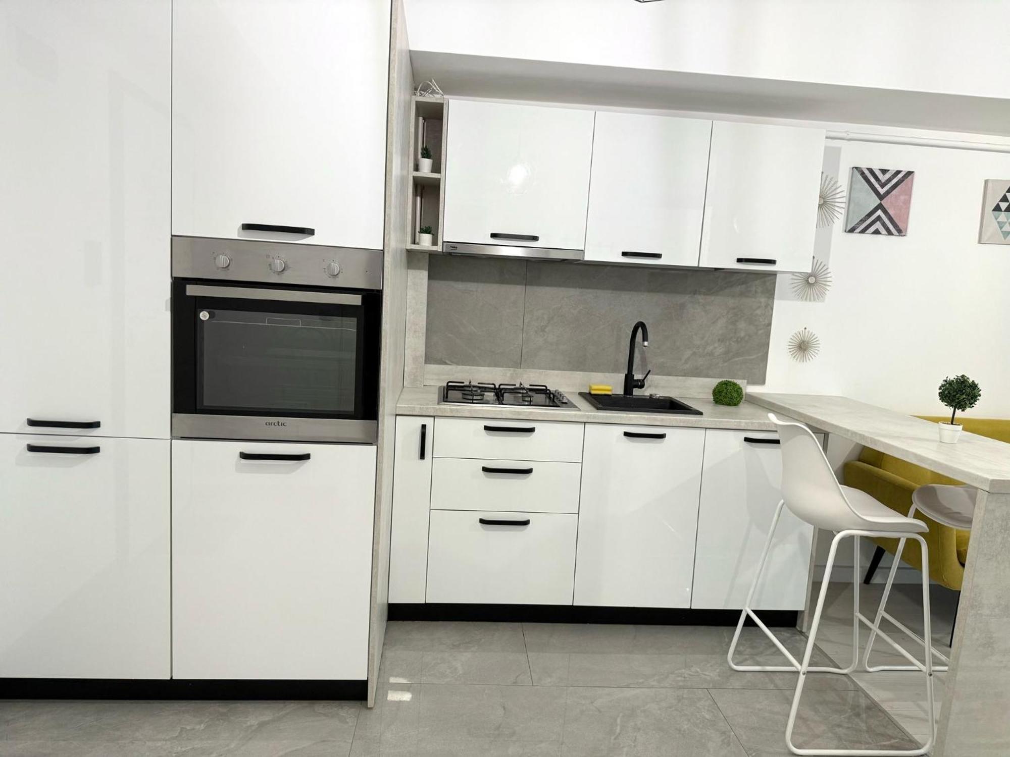 Sky View - Free Parking Apartment Яш Екстериор снимка