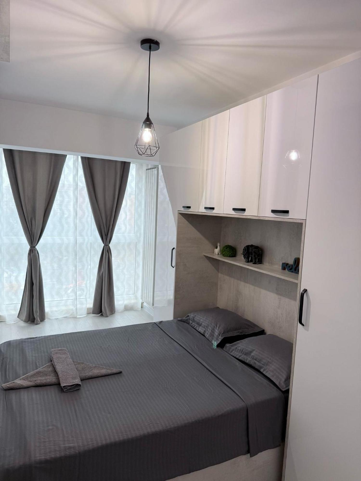 Sky View - Free Parking Apartment Яш Екстериор снимка